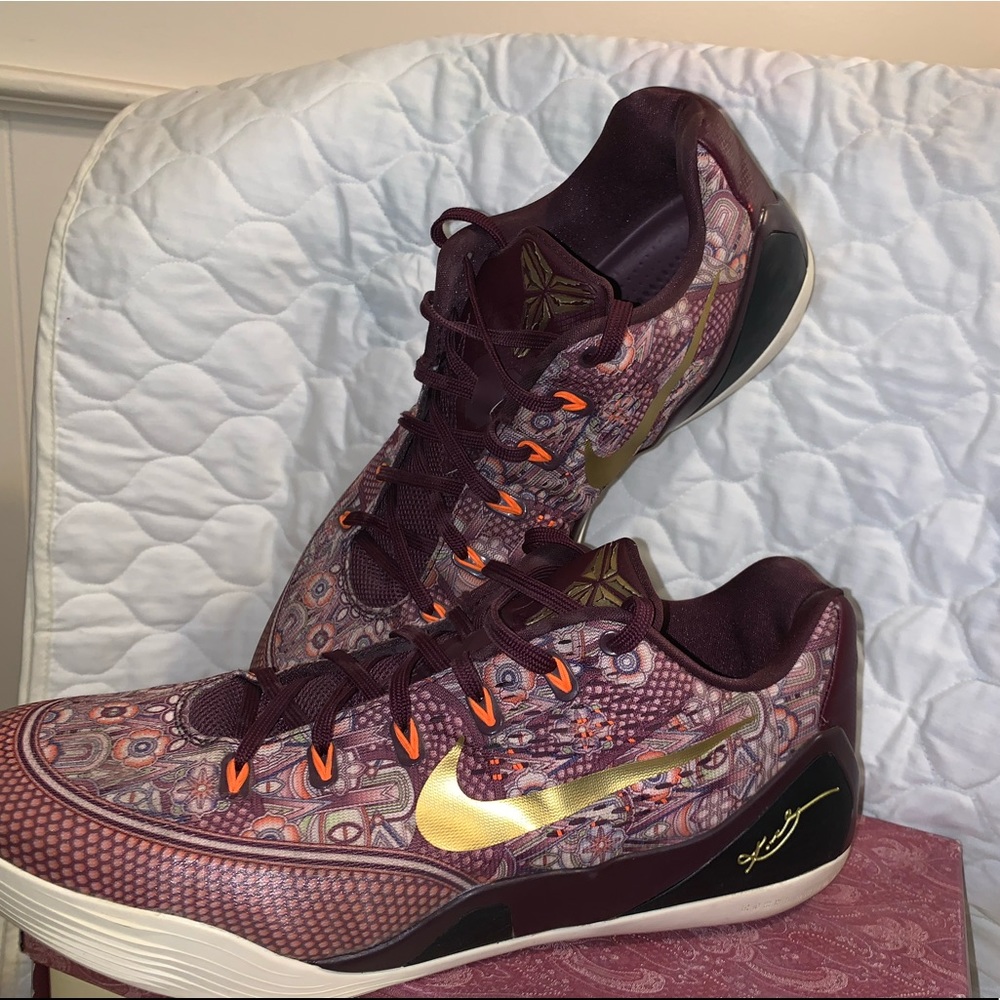 Nike Kobe silks size 14